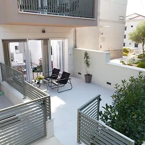  Apartment Bilic
